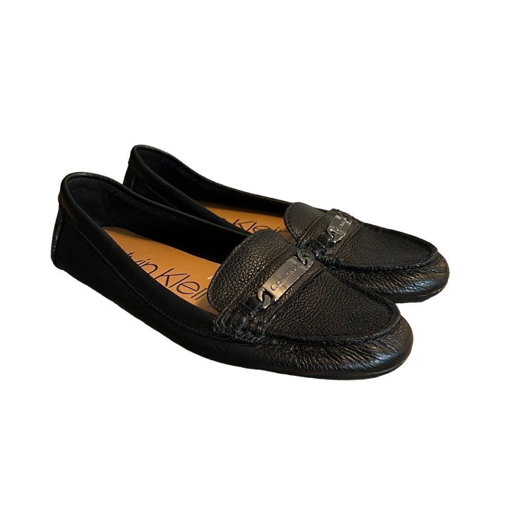 Calvin Klein Lunasi black leather loafers. Size 7
